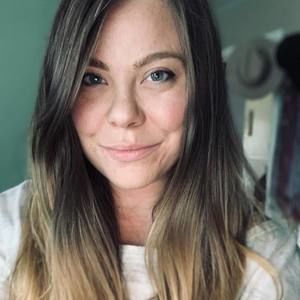 Meet your Posher, Leslie